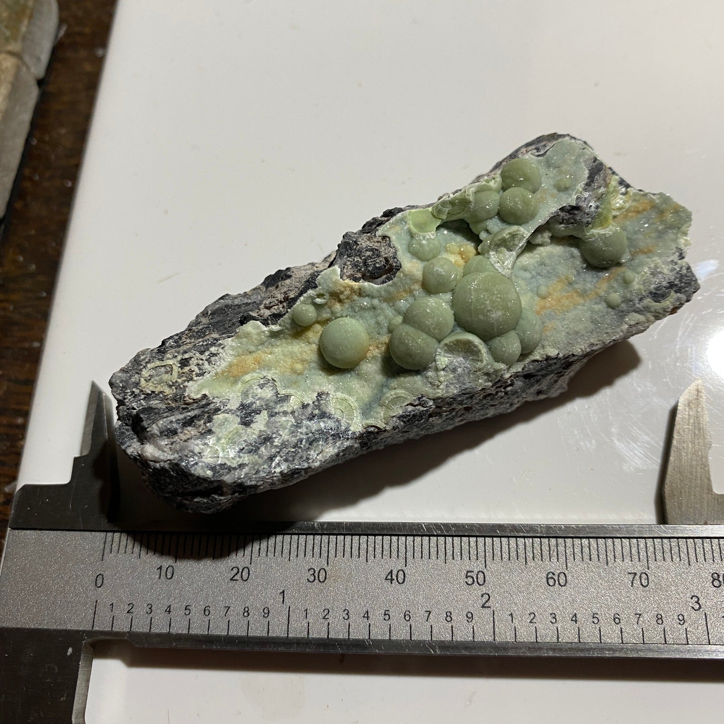 WAVELLLITE : COUNTY PIT, MAULDIN MOUNTAINS, ARKANSAS, U.S.A. 82g MF4685