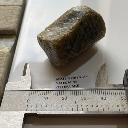 APATITE CRYSTAL : YATES MINE, OTTER LAKE, QUEBEC, CANADA 57g MF5351