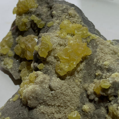 CRISTALIZACIÓN DE AZUFRE EN CELESTINA DE SICILIA 117g MF619