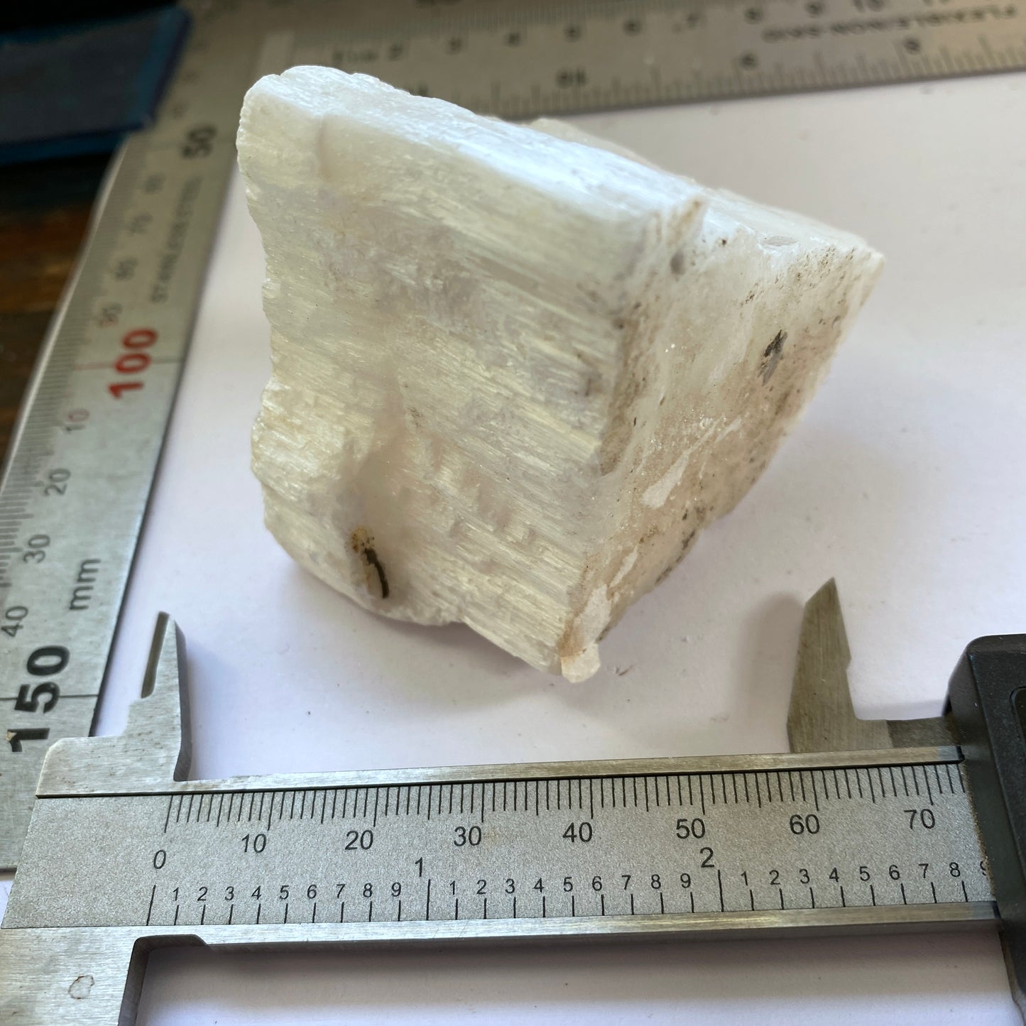 SATIN SPAR GYPSUM - BAVARIA, GERMANY  153g. MF3069