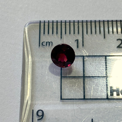 RHODOLITE GARNET NATURAL GEMSTONE - UMBA RIVER, TANGA, TANZANIA 1.02Ct MFG5187