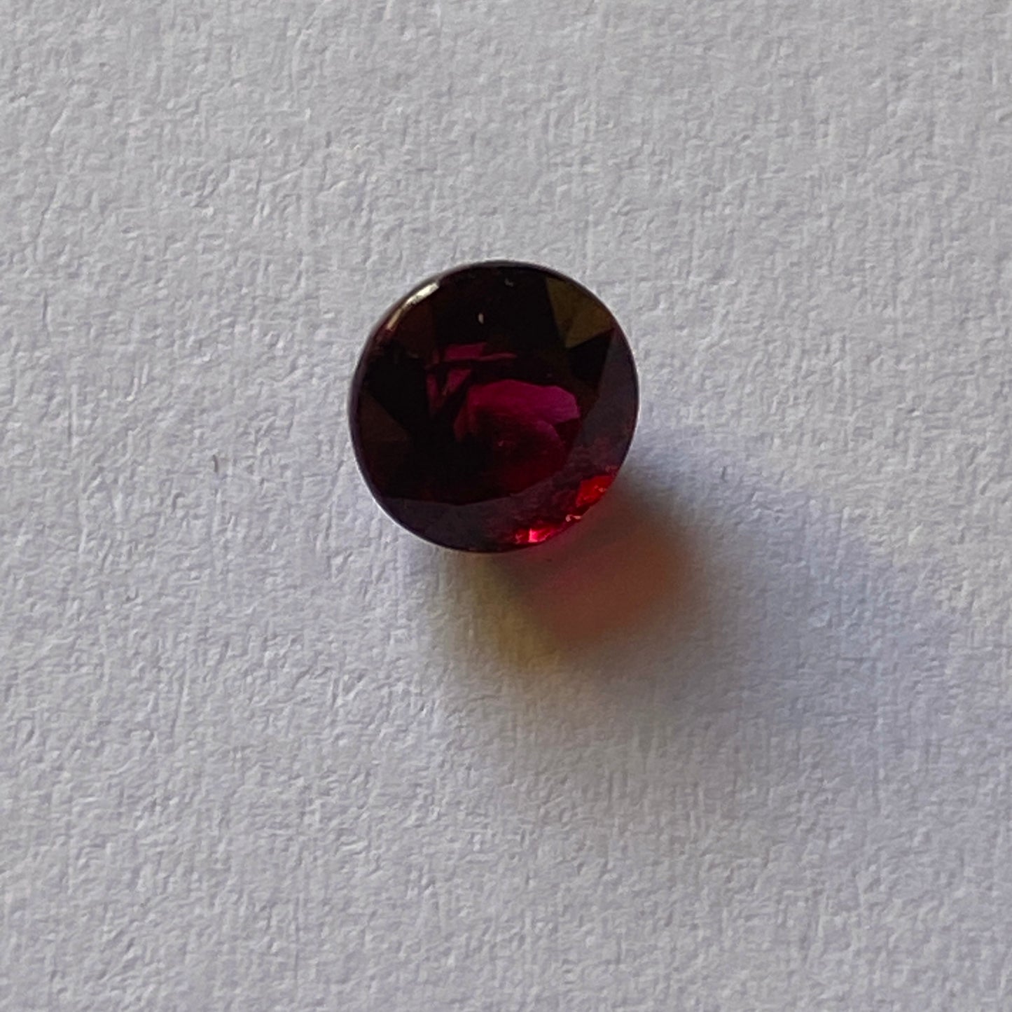 RHODOLITE GARNET NATURAL GEMSTONE - UMBA RIVER, TANGA, TANZANIA 1.02Ct MFG5187