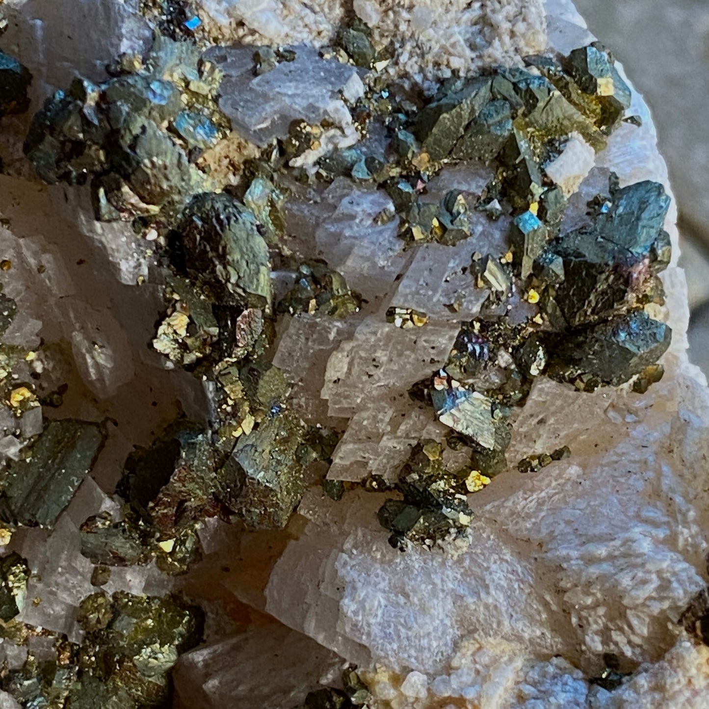 CHALCOPYRITE ON CALCITE - SAN ROBERTO MINE, ZACATECAS, MEXICO 240g MF3155