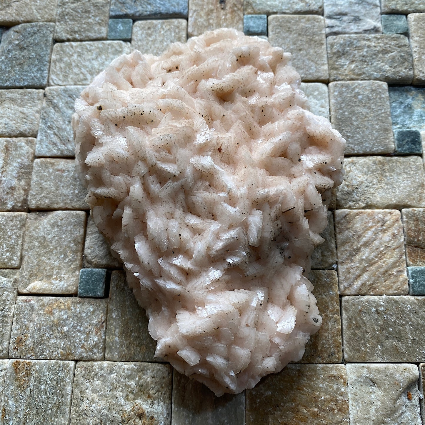 DOLOMITE - TOUSSIT, JERADA PROVINCE, ORIENYAL, MOROCCO  409g MF646