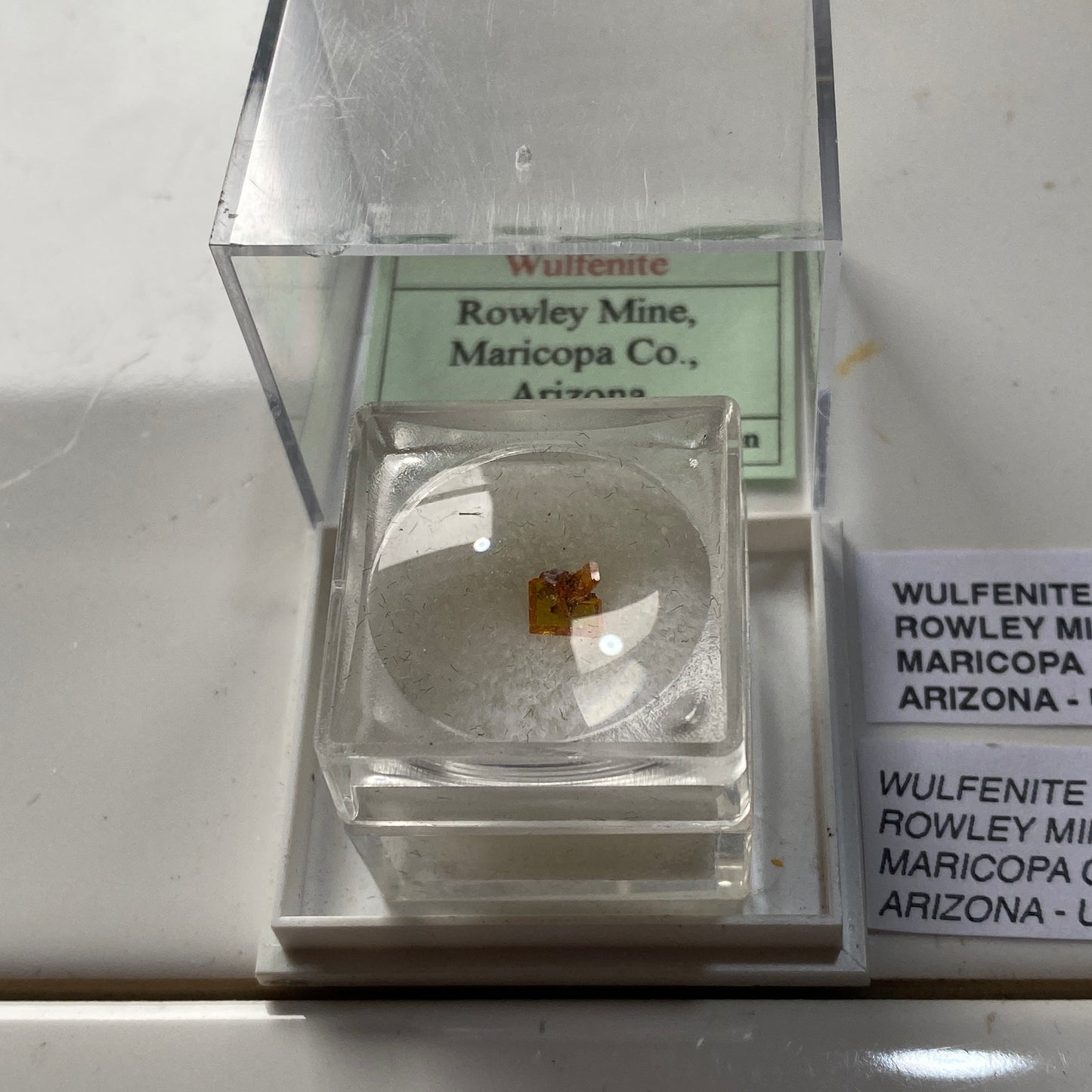 WULFENITE SEMI-MICRO SPECIMEN - ROWLEY MINE, ARIZONA,  U.S.A.  0.40Ct MF650