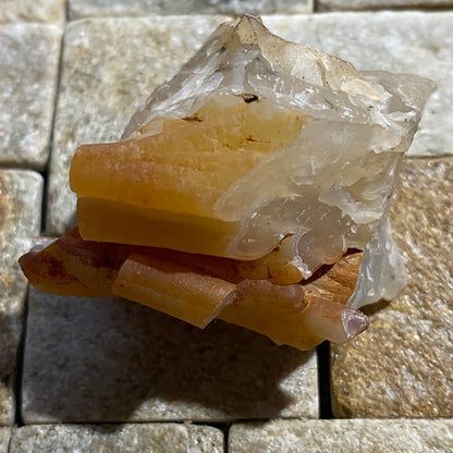 RARE CHALCEDONY : TREVASCUS MINE, CARNHELL GREEN, CORNWALL  35g MF5362