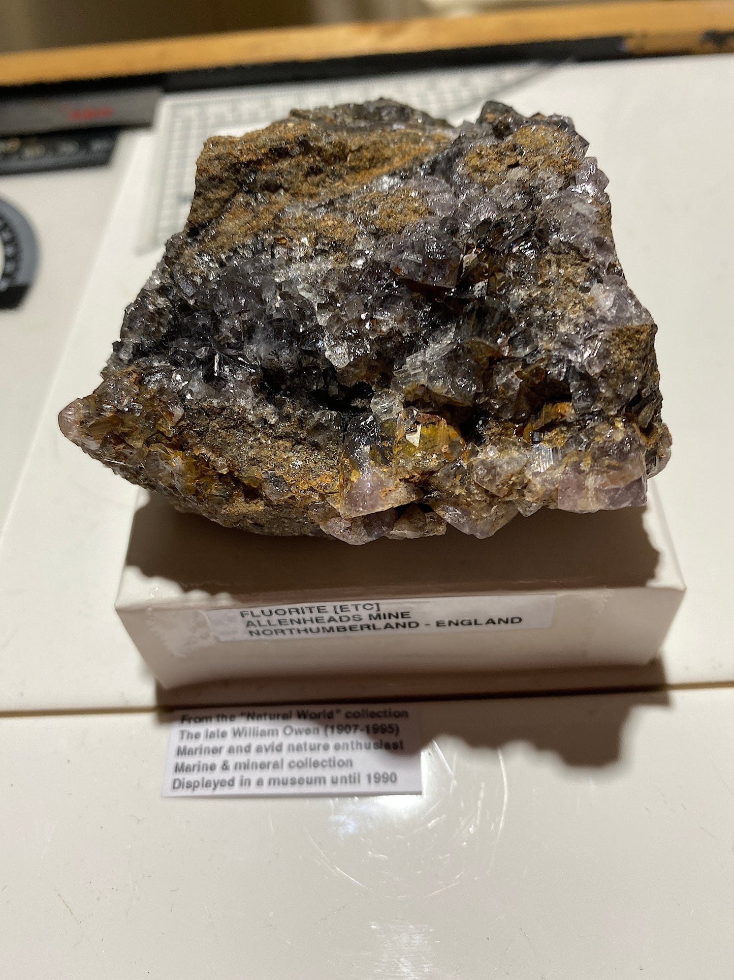 FLUORITE [ETC] : ALLENHEADS MINE, ALLENDALE, NORTHUMBERLAND, ENGLAND 307g MF4673