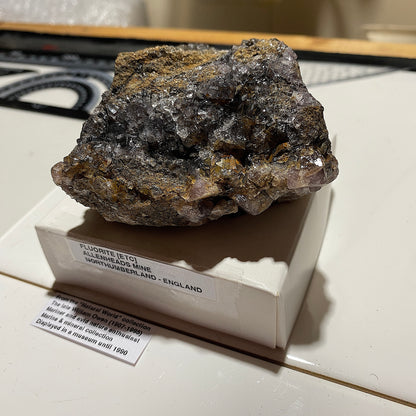 FLUORITE [ETC] : ALLENHEADS MINE, ALLENDALE, NORTHUMBERLAND, ENGLAND 307g MF4673