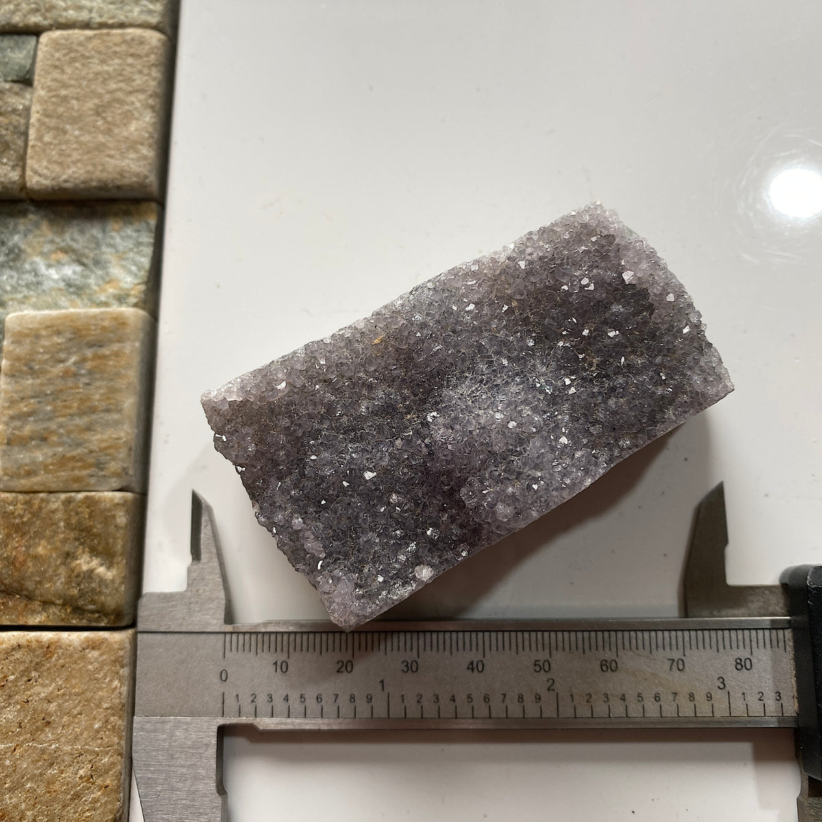 DRUZY AMETHYST ON AGATE : SANTA ANN QUARRY, ARTIGAS, URUGUAY. 163g MF5364