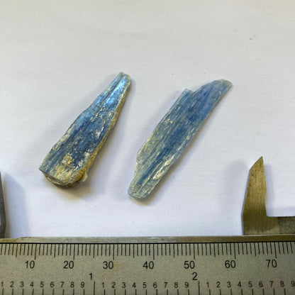 KYANITE CRYSTAL SPECIMENS x 2  - JAJARKOT, NEPAL. 6g MF3658