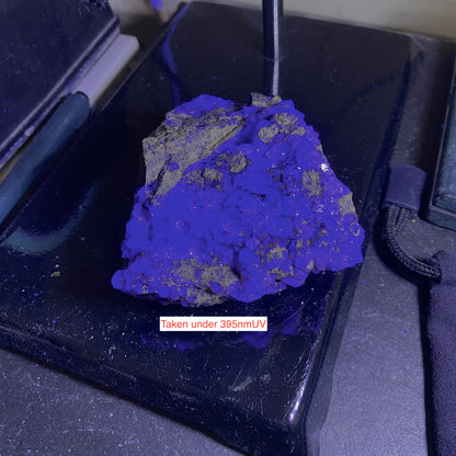 FLUORITE [ETC] : ALLENHEADS MINE, ALLENDALE, NORTHUMBERLAND, ENGLAND 307g MF4673