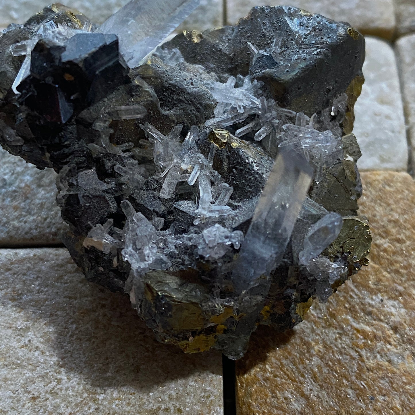SPHALÉRITE/QUARTZ/CHALCOPYRITE/PYRITE DU PÉROU 48g MF621