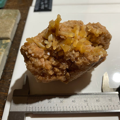 STILBITE/CHABAZITE : WASSONS BLUFF, NOVA SCOTIA, CANADA. 138g MF4687