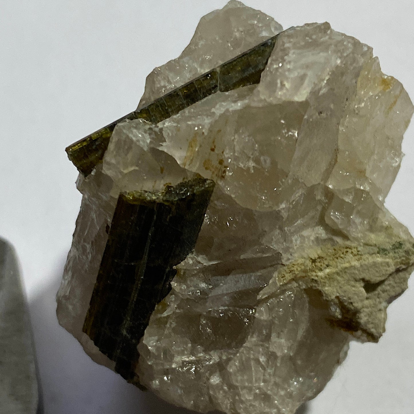 EPIDOTE IN QUARTZ - LIDKOPING, VASTRA GOTALAND, GILLSTAD, SWEDEN