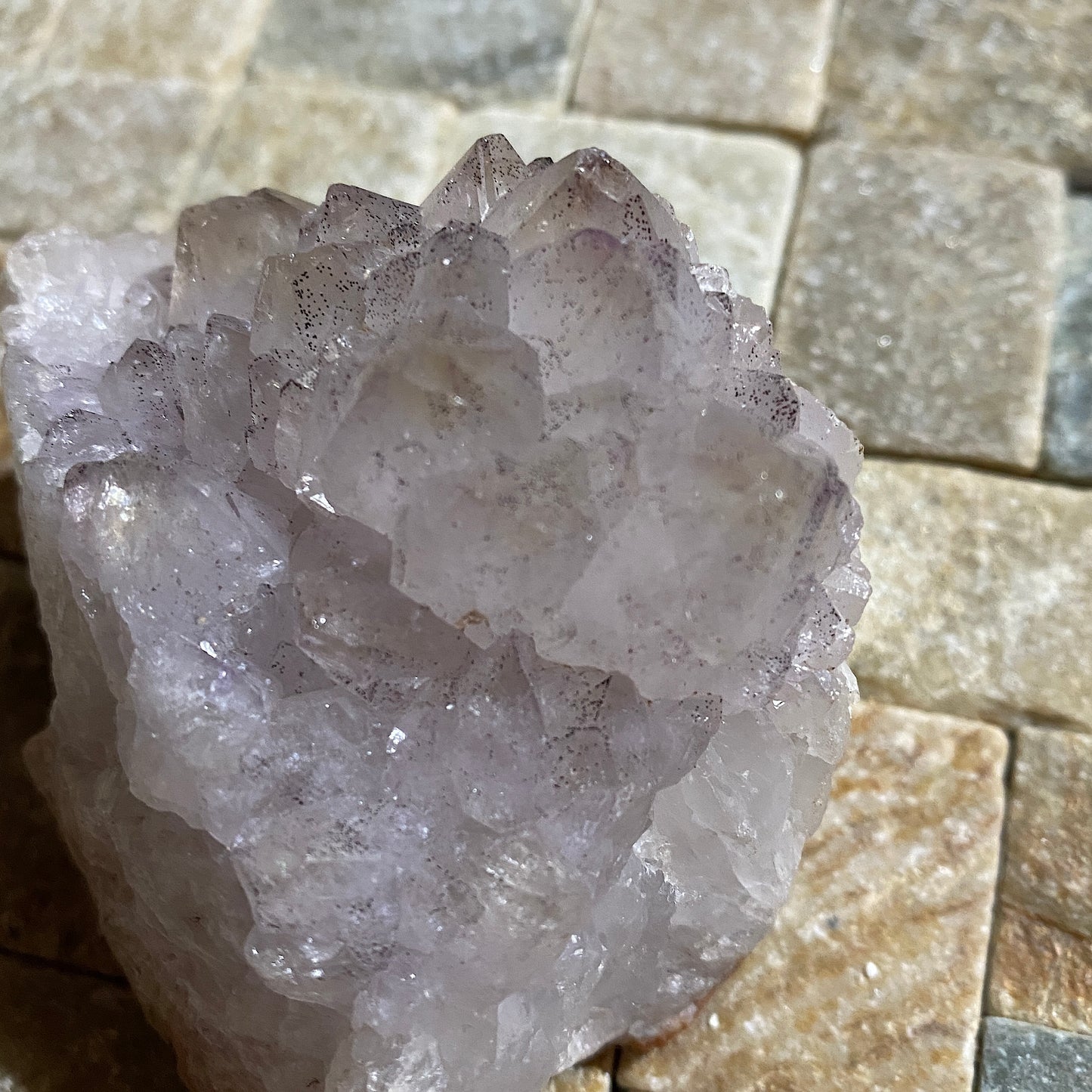 QUARTZ [PALE AMETHYST] : SOLWEZI, N.W. PROVINCE, ZAMBIA 179g. MF4671