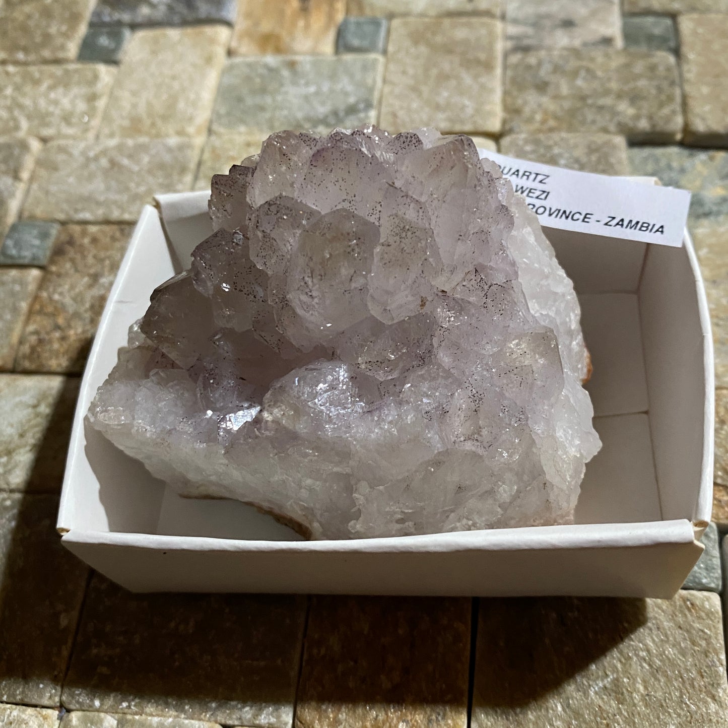 QUARTZ [PALE AMETHYST] : SOLWEZI, N.W. PROVINCE, ZAMBIA 179g. MF4671