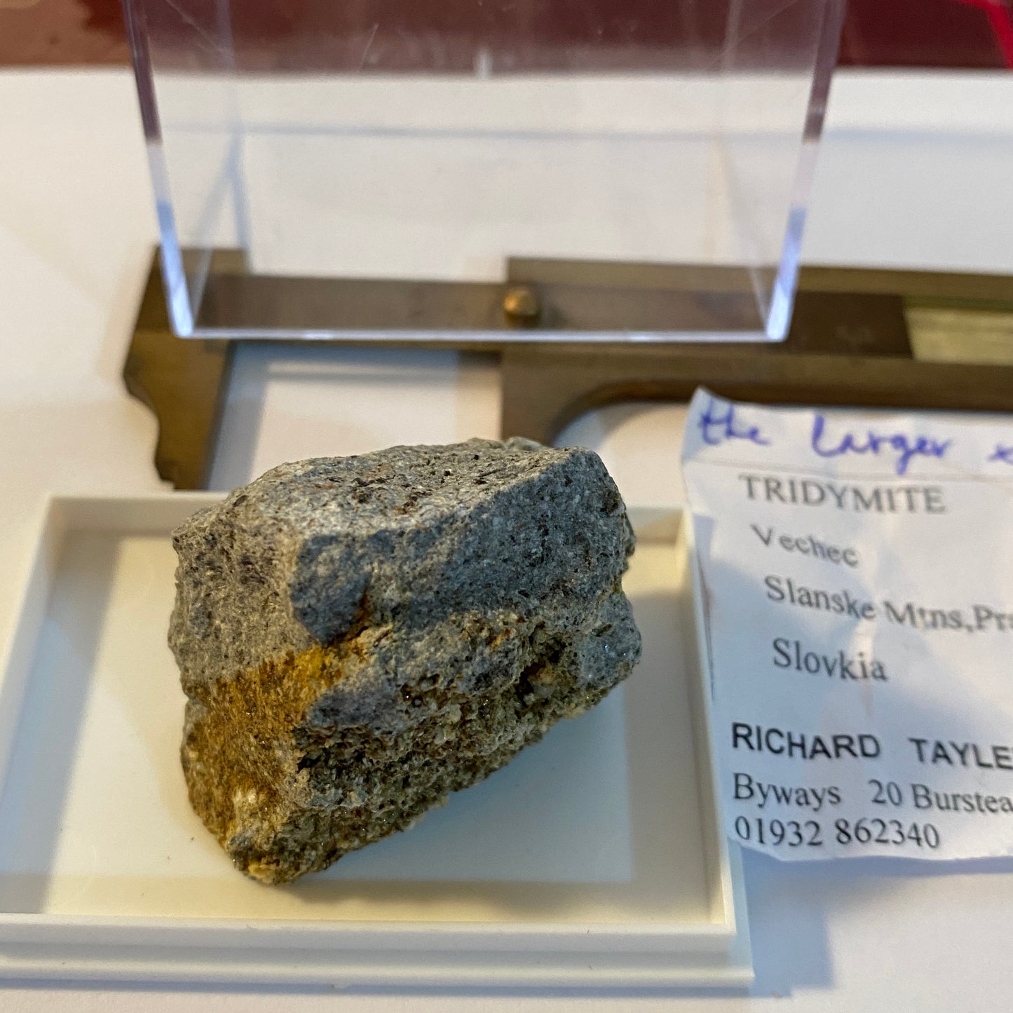 TRIDYMITE, VECHEC QUARRY, SLANSKE MOUTAINS, SLOVAKIA 32g MF1465