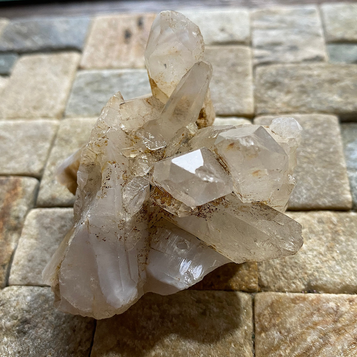 QUARTZ CRYSTAL ASSEMBLAGE : DINAS QUARRY, PEN Y DDINAS, LLANSAWEL, WALES  94g MF5369