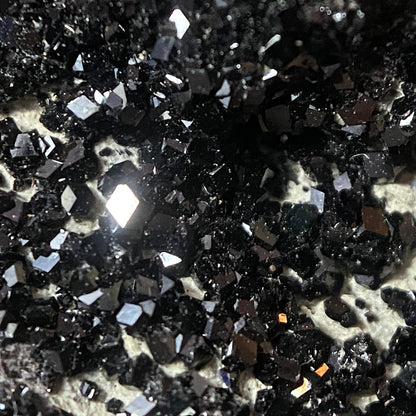 MELANITE GARNET : PEROVSKITE HILL, SANTA RITA PEAK, CALIFORNIA , U.S.A. 117g MF4681