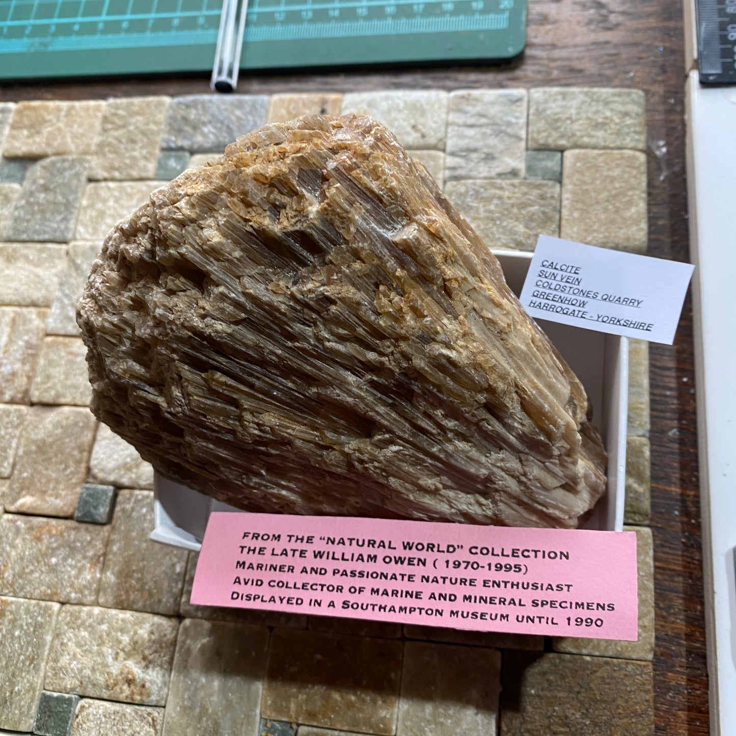 CALCITE : SUN VEIN, COLDSTONES QUARRY, GREENHOW, HARROGATE, YORKSHIRE 660g MF4689