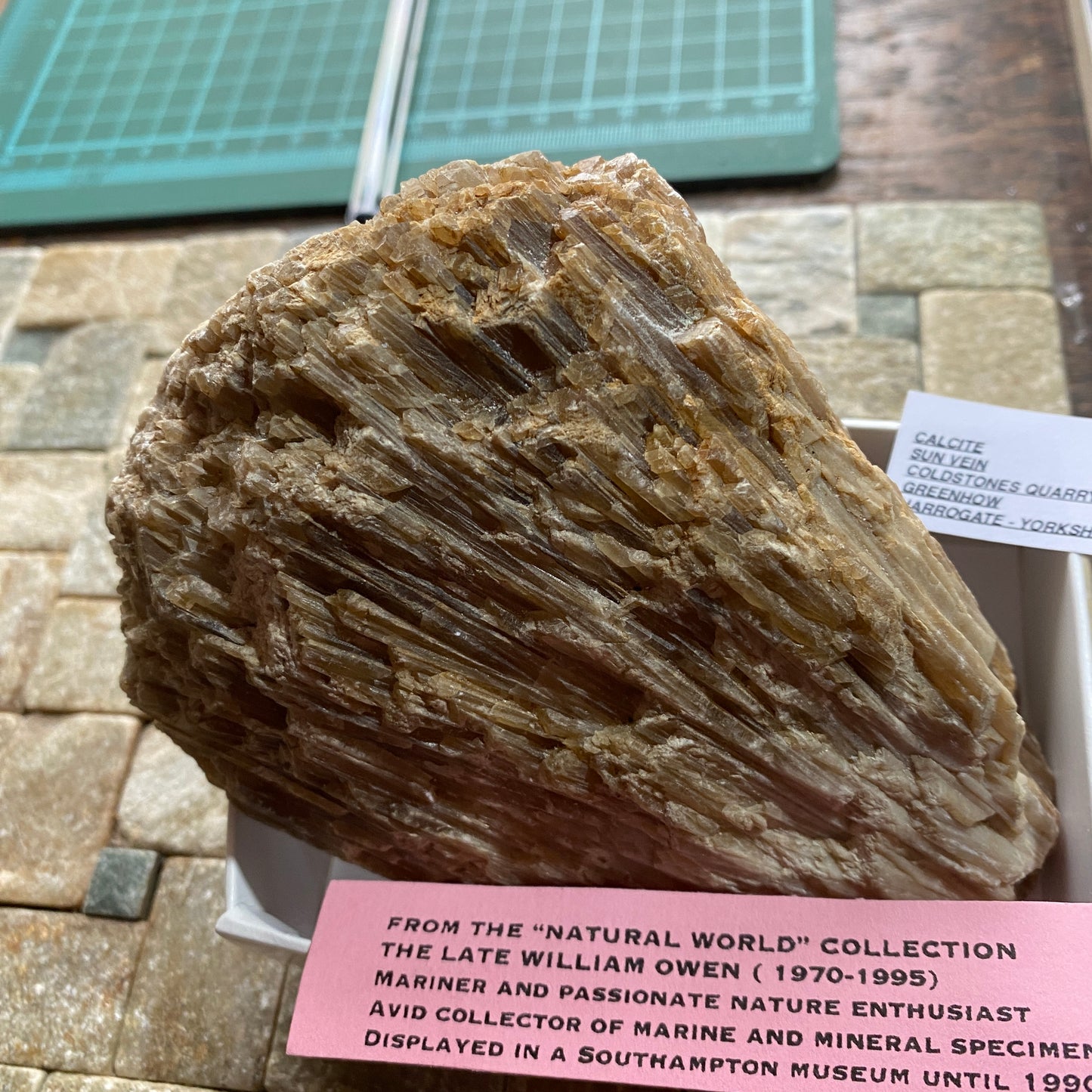 CALCITE : SUN VEIN, COLDSTONES QUARRY, GREENHOW, HARROGATE, YORKSHIRE 660g MF4689