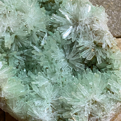 BEAUTIFUL SELENITE SPECIMEN : MOUNT GUNSON COPPER MINES, AUSTRALIA. 65g MF5372
