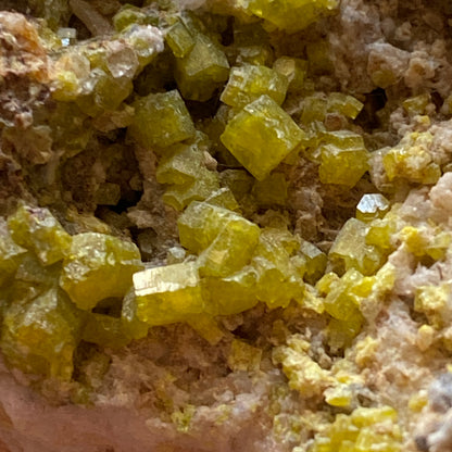 PYROMORPHITE ON QUARTZ ST HILARY, CORNWALL SUBSTANTIAL 646g MF776