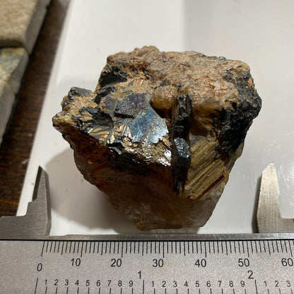 RUTILE : NOVA HORIZONTE, BAHIA, BRAZIL. 101g MF4690