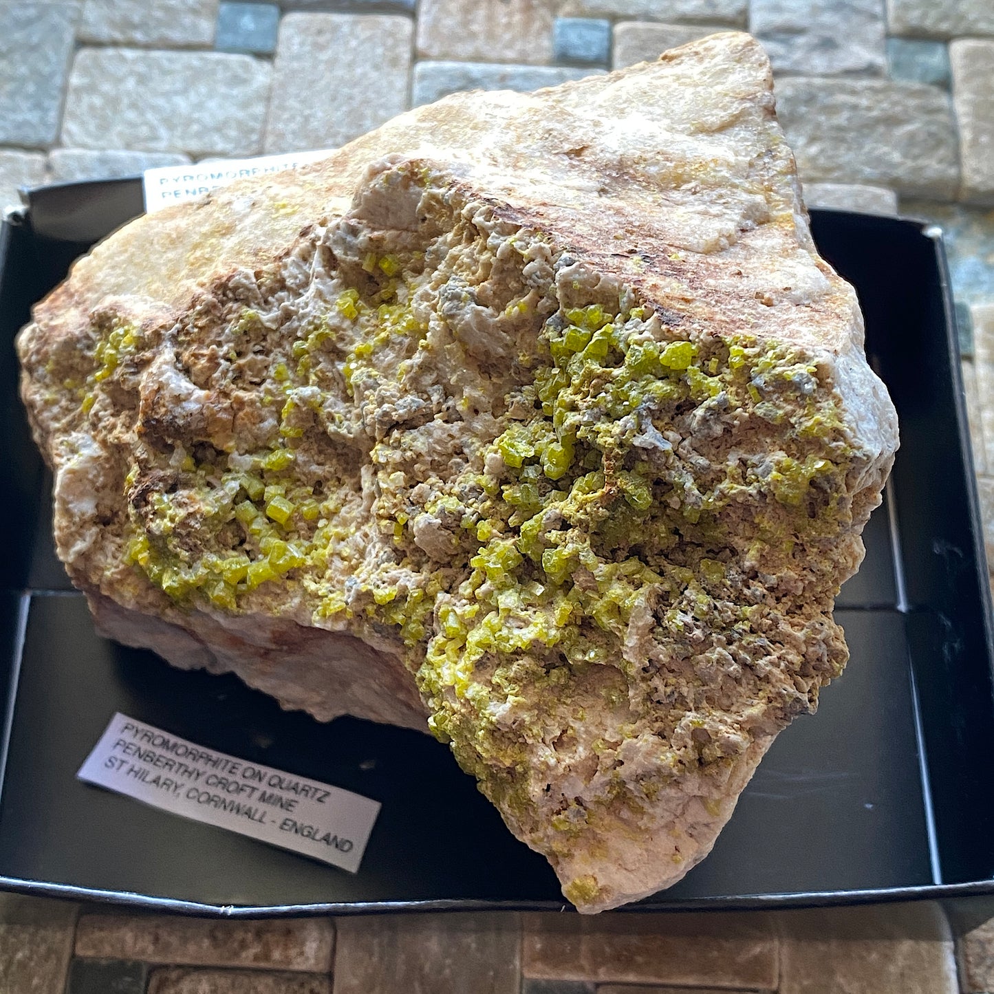 PYROMORPHITE ON QUARTZ ST HILARY, CORNWALL SUBSTANTIAL 646g MF776