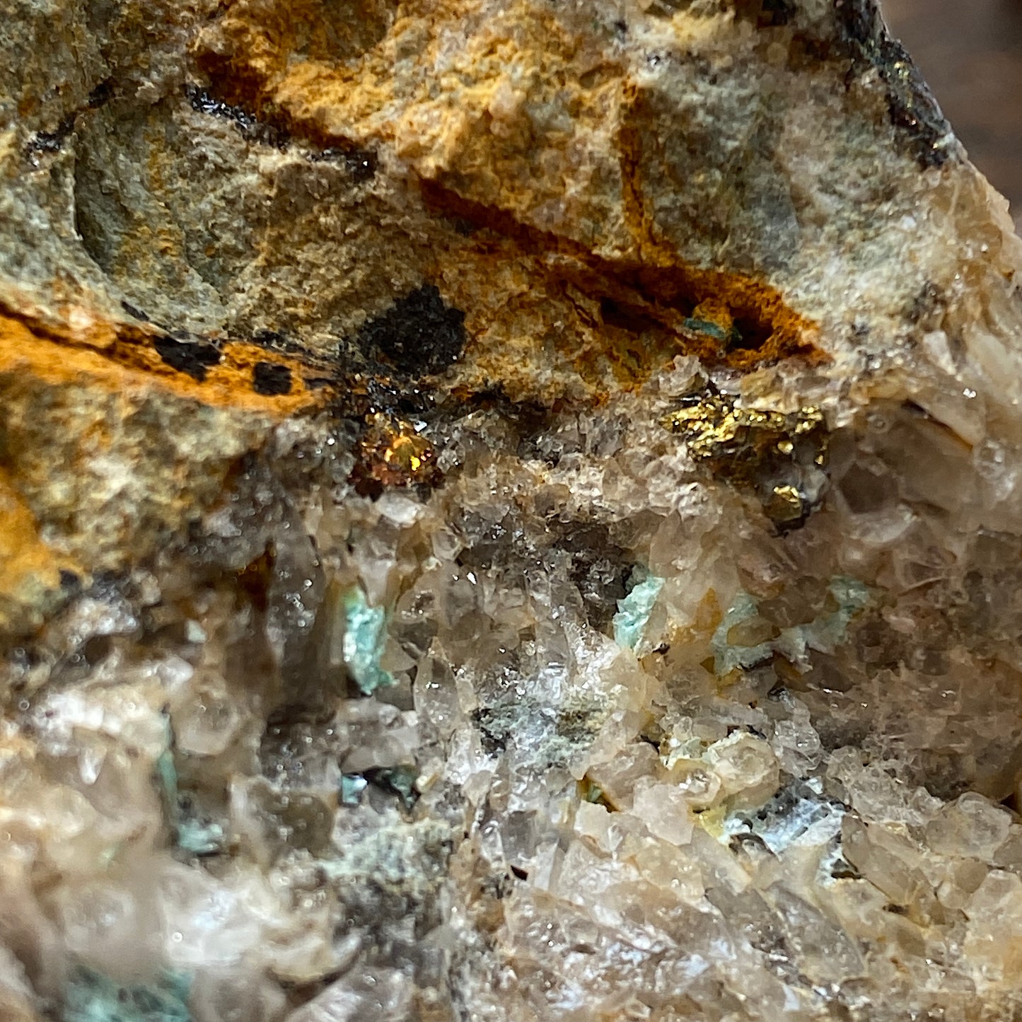 AURICHALCITE WITH QUARTZ/CHALCOPYRITE [ETC] - OJUELA MINE, MAPIMI, MEXICO 409g MF798