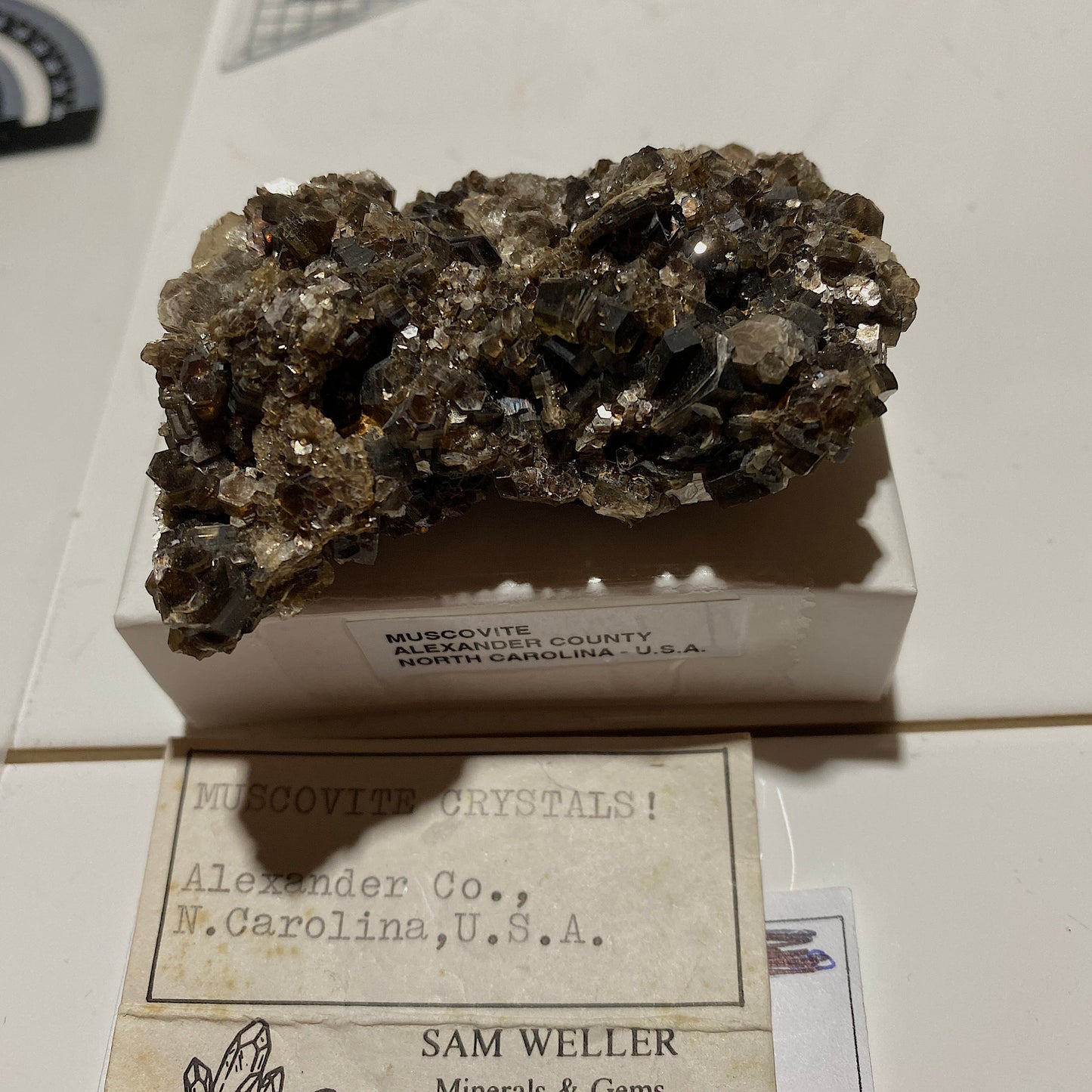 MUSCOVITE : ALEXANDER COUNTY, NORTH CAROLINA, U.S.A. 84g. MF4696