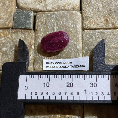 RUBY CORUNDUM NATURAL GEMSTONE LOW GRADE : WINZA, TANZANIA. 6.15Ct MFG4993