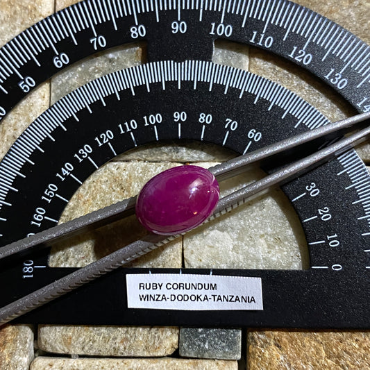 RUBY CORUNDUM NATURAL GEMSTONE : WINZA, DODOMA REGION, TANZANIA 8.55Ct MFG4994