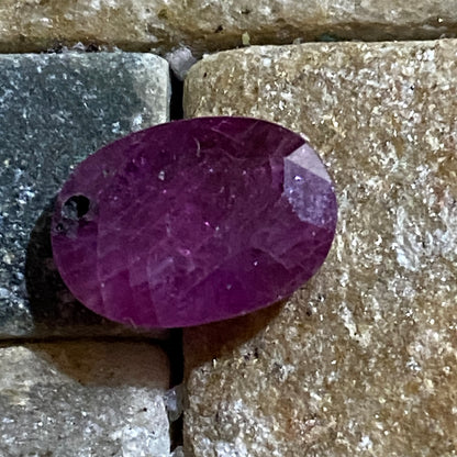 RUBY CORUNDUM NATURAL GEMSTONE : CHANTHABURI PROVINCE, THAILAND 1.45Ct MFG4995