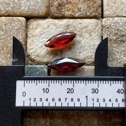 SPESSARTINE GARNET x 2 : NAVEGADORA MINE, MINAS GERAIS, BRAZIL. 5.60Ct MFG6000