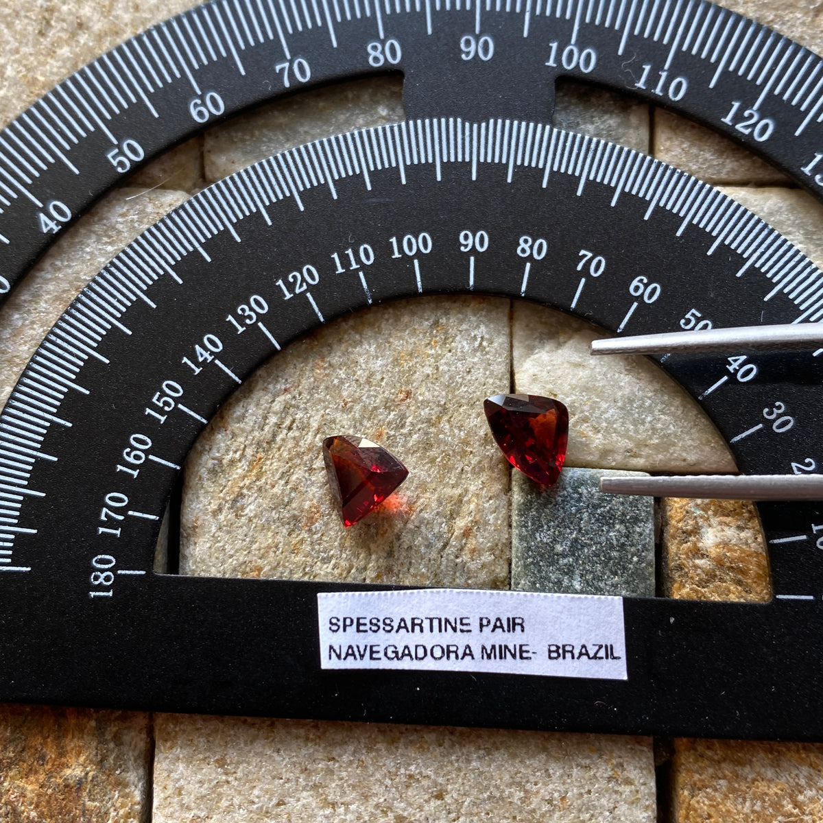 SPESSARTINE GARNETS PAIR : NAVEGADORA MINE, MINAS GERAIS, BRAZIL  2.20Ct MFG4996