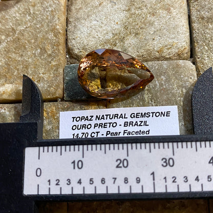 TOPAZ NATURAL GEMSTONE : OUR0 PRETO, MINAS GERAIS, BRAZIL  14.65Ct  MFG4997