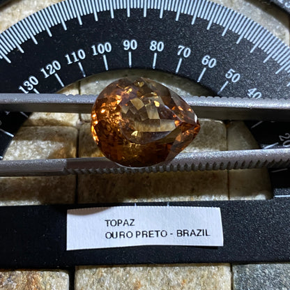 TOPAZ NATURAL MINED GEMSTONE :  OURO PRETO, MINAS GERAIS, BRAZIL 13.10Ct. MFG4998