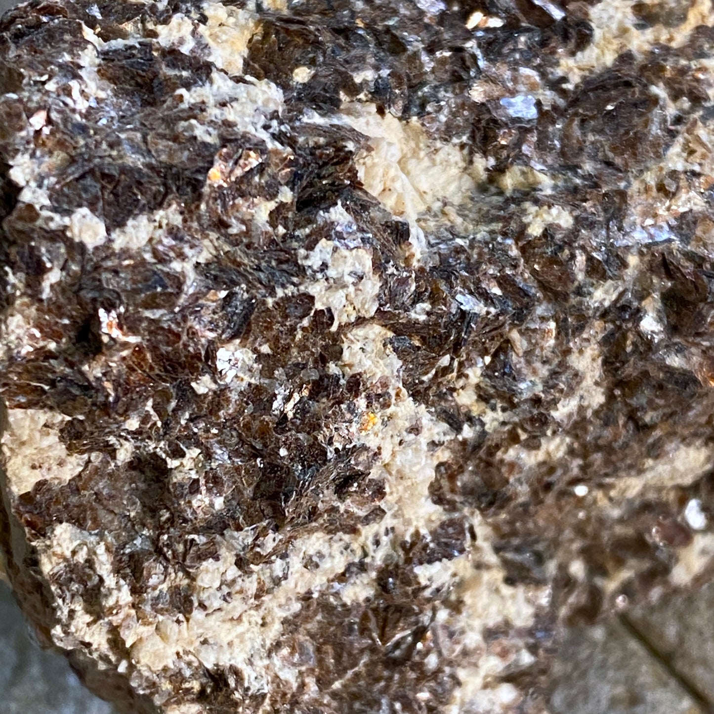 MICA IN KAOLIN - ST AUSTELL, CORNWALL, ENGLAND 108g. MF28