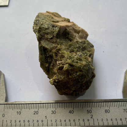 EPIDOTE IN MICROCLINE - OSCEOLA MINE, HOUGHTON CO. MICHEGAN, U.S.A. 58g MF782