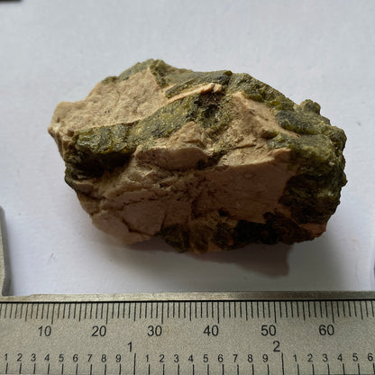 EPIDOTE IN MICROCLINE - OSCEOLA MINE, HOUGHTON CO. MICHEGAN, U.S.A. 58g MF782