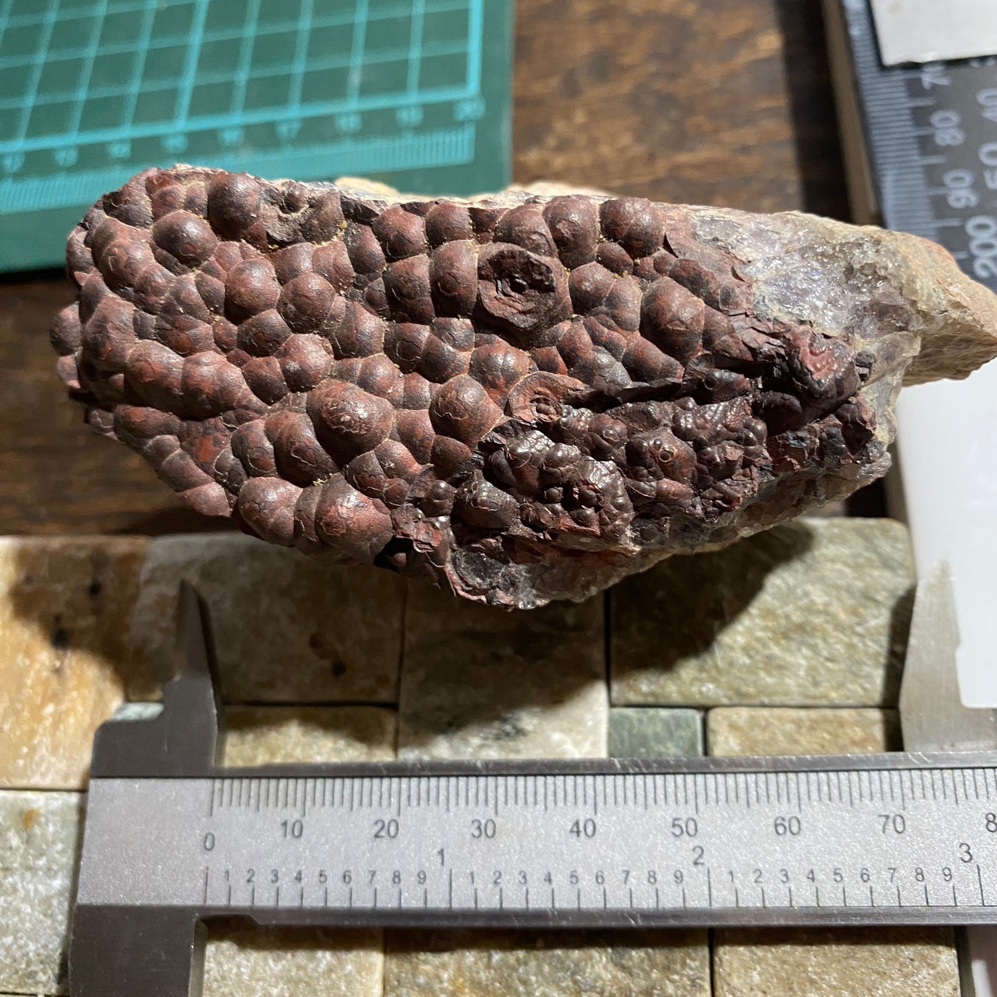 HEMATITE : SHALLOW WATER MINE, BLISLAND, CORNWALL - 250g MF4700