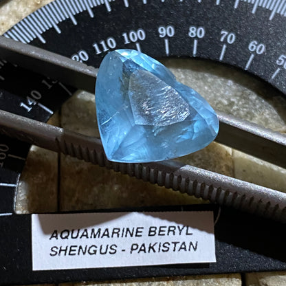 AQUAMARINE BERYL NATURAL GEMSTONE : SHENGUS, ROUNDU, PAKISTAN LARGE 10.70Ct. MFG6003