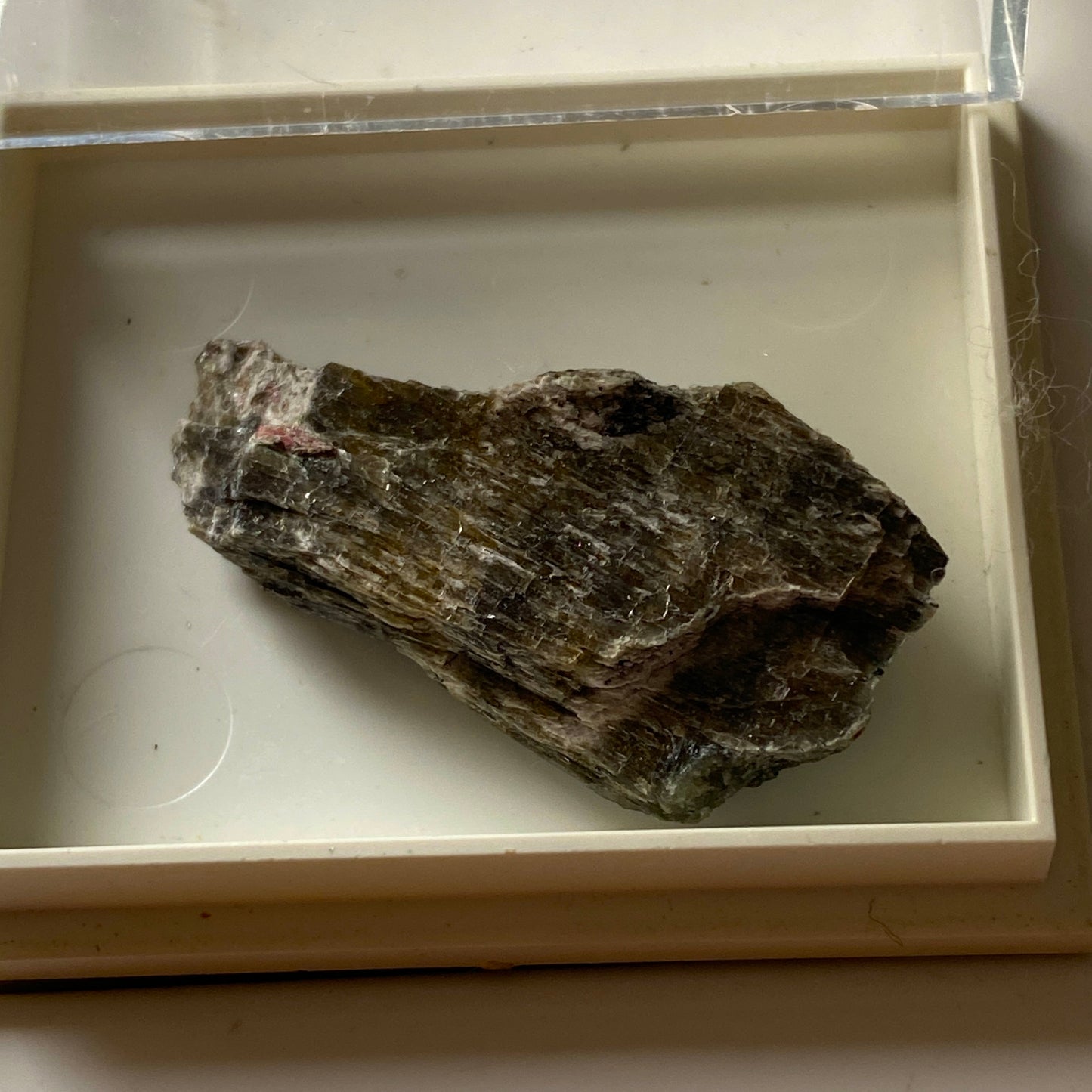 DELHAYLITE [DELHAYELITE] - YUKSPOR MOUNTAIN, MURMANSKI, RUSSIA 3g MF712