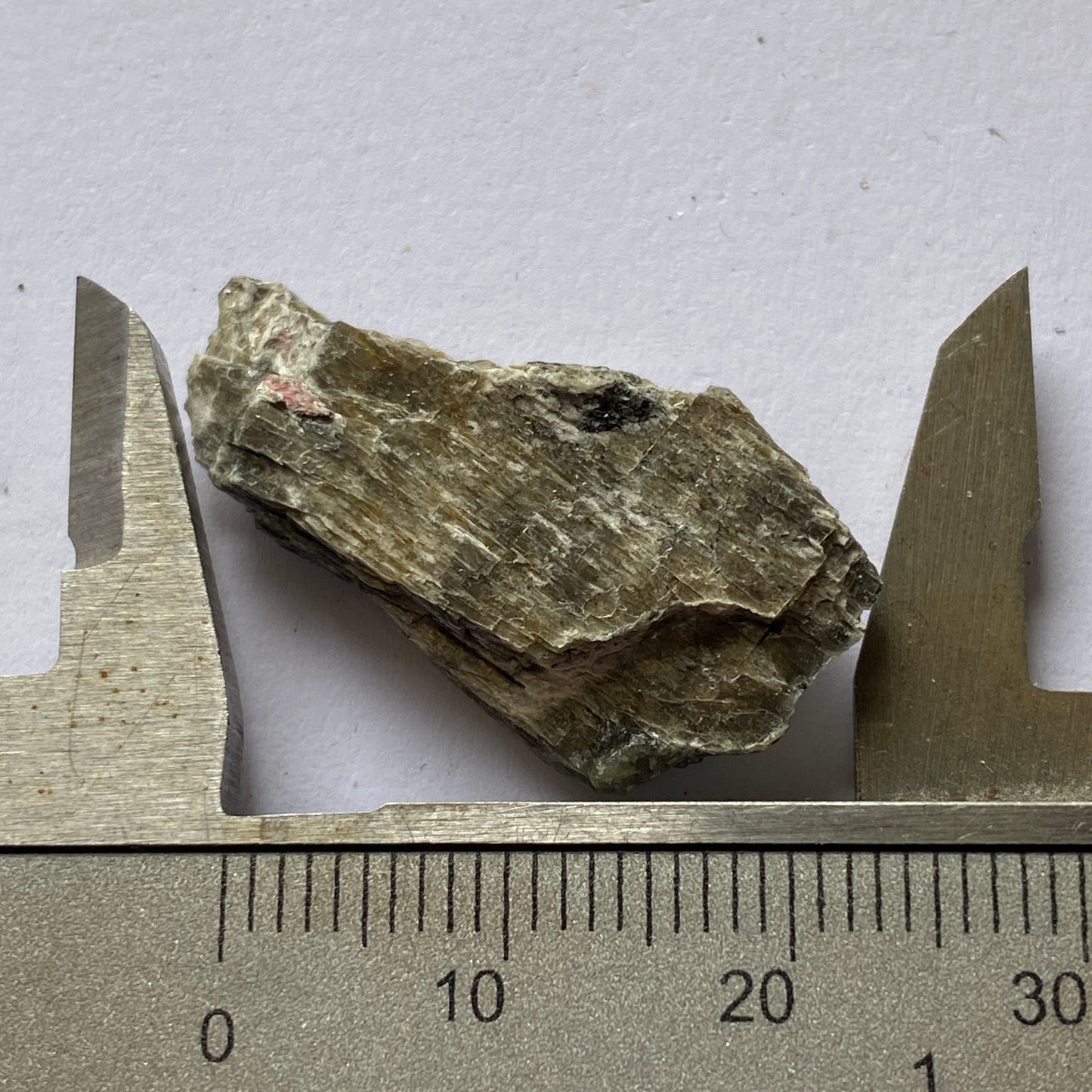 DELHAYLITE [DELHAYELITE] - YUKSPOR MOUNTAIN, MURMANSKI, RUSSIA 3g MF712