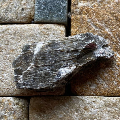 DELHAYLITE [DELHAYELITE] - YUKSPOR MOUNTAIN, MURMANSKI, RUSSIA 3g MF712