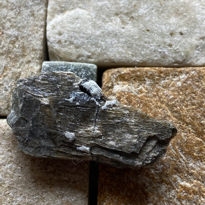 DELHAYLITE [DELHAYELITE] - YUKSPOR MOUNTAIN, MURMANSKI, RUSSIA 3g MF712