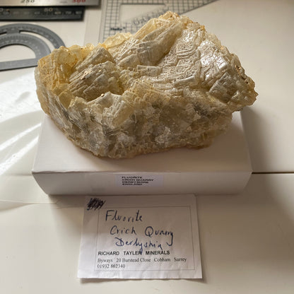 FLUORITE INTERGROWN CRYSTAL HABIT: CRICH QUARRY, DERBYSHIRE 660g MF4707