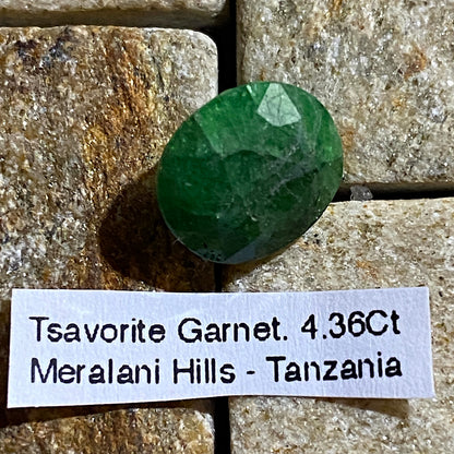 TSAVORITE GARNET RARE GEMSTONE : MERELANI HILLS, LELETANI MOUNTAINS, TANZANIA 4.36Ct MFG6006