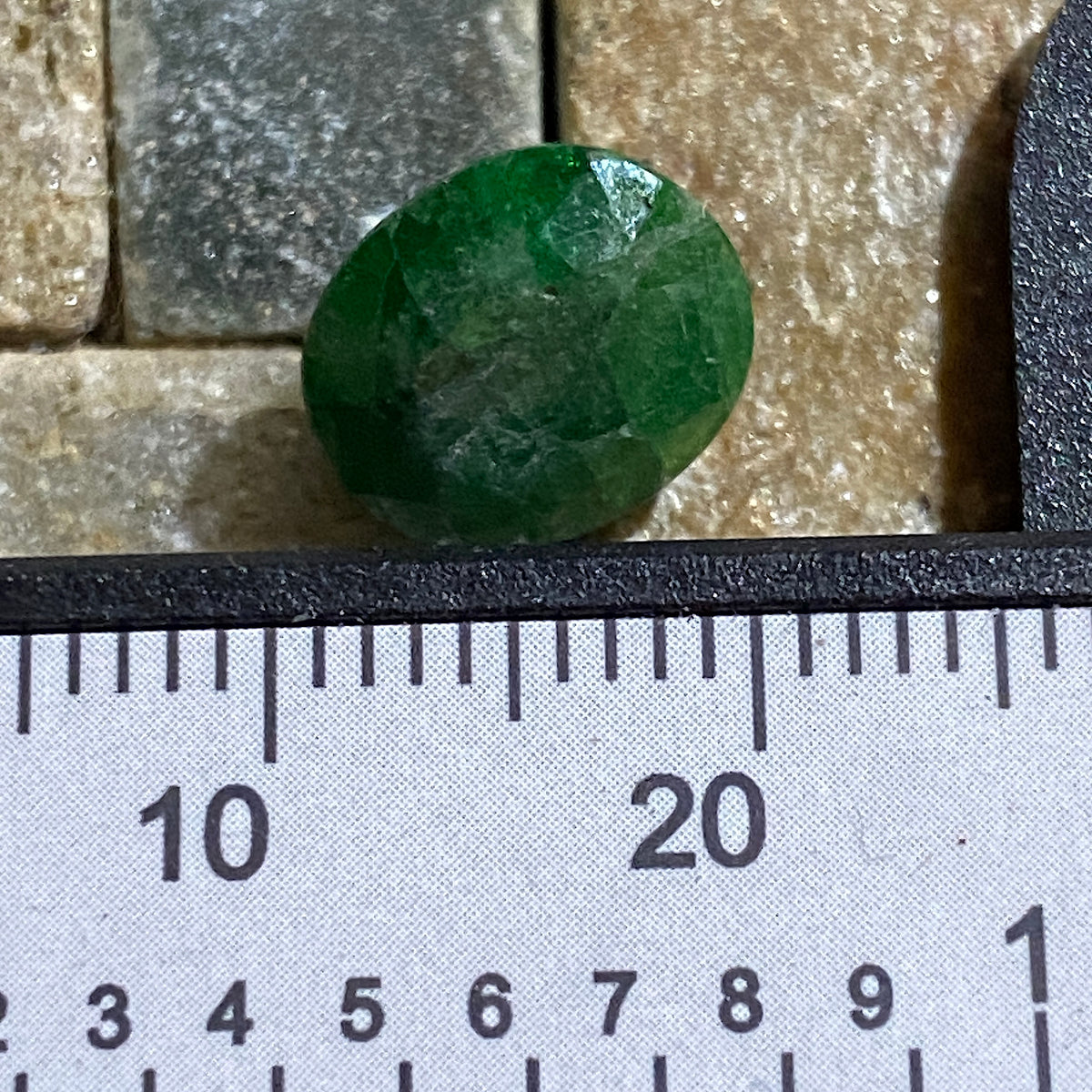 TSAVORITE GARNET RARE GEMSTONE : MERELANI HILLS, LELETANI MOUNTAINS, TANZANIA 4.36Ct MFG6006